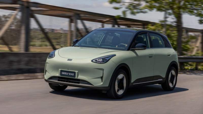 Elle se vend 5 fois plus que la Renault 5&nbsp;: cette voiture électrique chinoise à 8 000&nbsp;€ cartonne et arrive bientôt en Europe