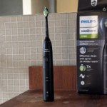 Test de la Philips Sonicare 5500 : l’alternative à l’Oral-B Pro 3