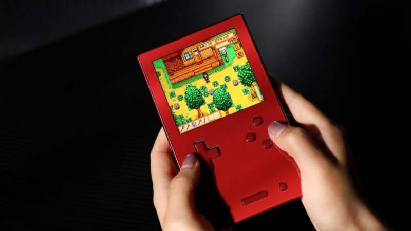 Android sur une Game Boy de luxe : pourquoi la Pocket Vert est un délire technique Android sur une Game Boy de luxe : pourquoi la Pocket Vert est un délire technique