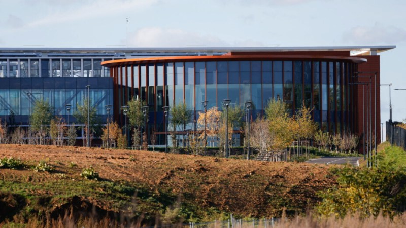 Huawei aurait abandonné son usine en Alsace : 300 millions investis, zéro antenne produite