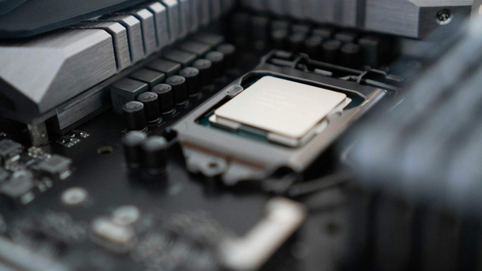 Arrow Lake-S : ces chiffres prouvent quâ€™Intel a beaucoup amÃ©liorÃ© ses derniers...