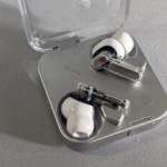 On a essayé les Nothing Ear (3) : jusqu’à 45 dB de silence dans un écrin transparent