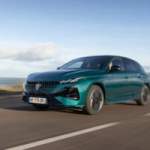 « Nous avons décidé de maintenir les moteurs diesel » : pourquoi Stellantis fait marche arrière sur les voitures électriques