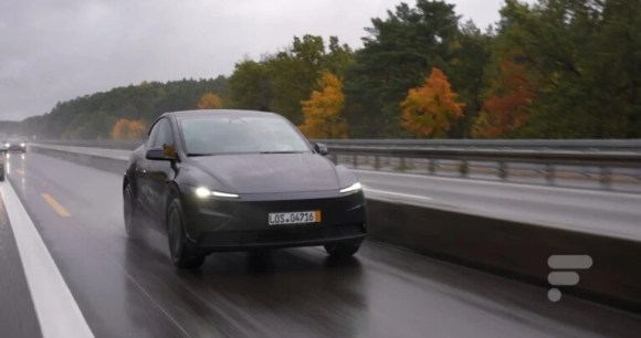 Tesla Model Y Standard 