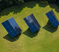 Les tours solaires de Janta Power.