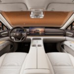 1000 km d’autonomie, générateur d’oxygène, réfrigérateur et sièges zéro-gravité : la nouvelle voiture électrique de Leapmotor en fait des caisses