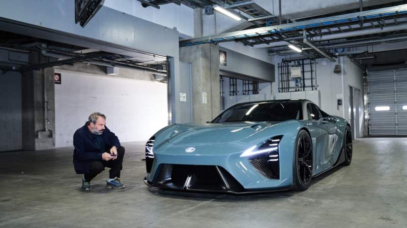 On a vu la Lexus LFA qui troque le V10 contre un moteur électrique et on n’a qu’une envie&nbsp;: la conduire