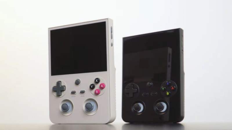 Anbernic RG 477V : une nouvelle console portable Android très puissante arrive