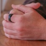 Contre tout attente, Pebble dévoile une bague connectée qui n’a rien à voir avec ses concurrentes