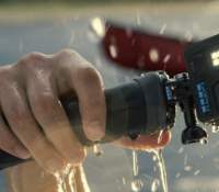 La GoPro Lit Hero, ici avec son trépied.