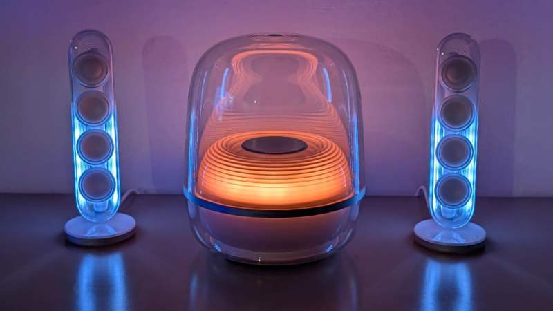 Test des Harman Kardon SoundSticks 5&nbsp;: le design iconique propulsé en Hi-Fi moderne, un son transparent qui réinvente le salon