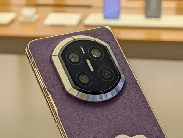 Huawei Mate X7 // Source : Frandroid