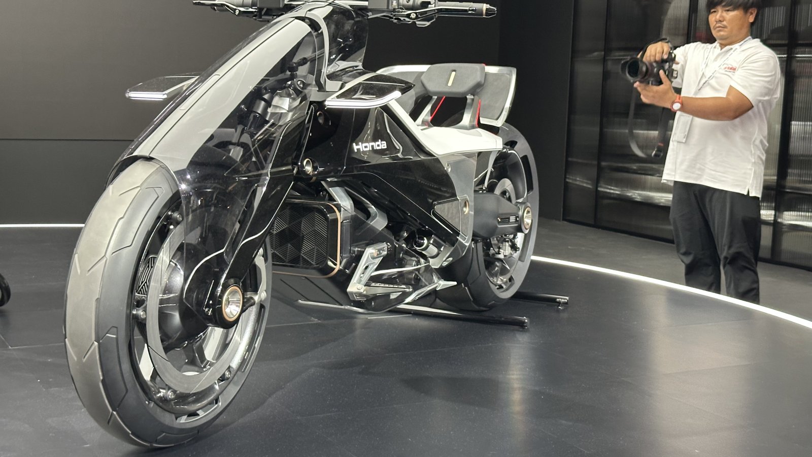 On a vu les motos hydrogÃ¨nes et hybrides de Honda, Yamaha, Suzuki et Kawasaki : le futur donne...