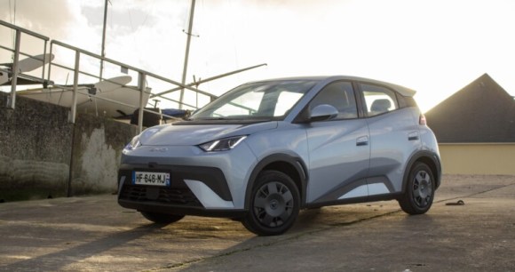 BYD Dolphin Surf // Source : BYD BYD Dolphin Surf // Source : BYD