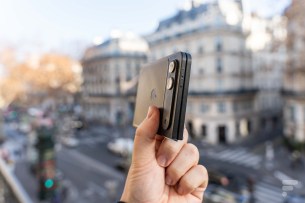 iPhone Fold (maquette imprim&eacute;e en 3D) // Source : Robin Wycke pour Frandroid