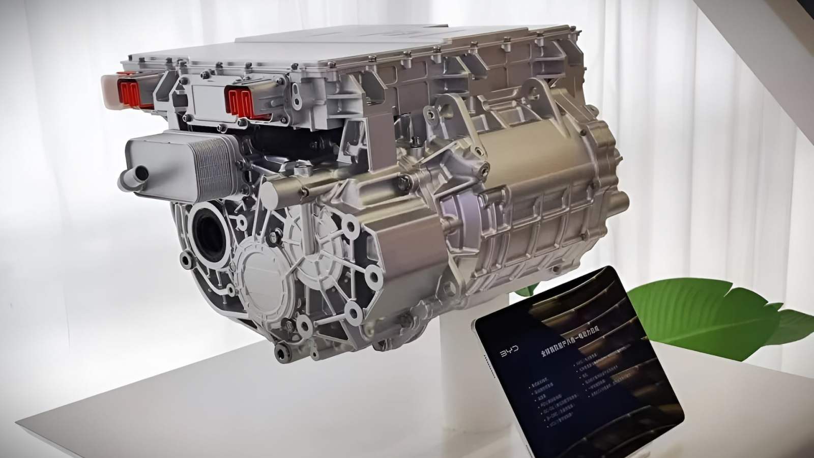 Ce puissant moteur électrique de BYD compatible avec la recharge en 7 minutes arrive sur de nombreuses voitures