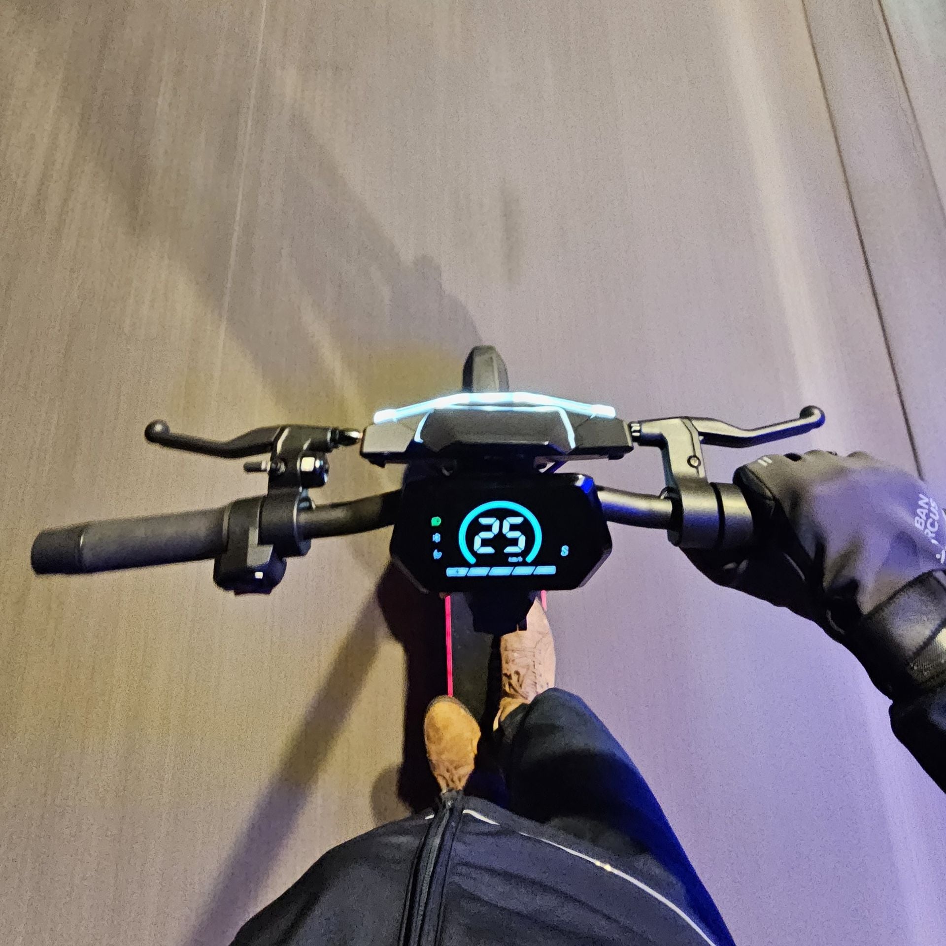 Navee XT5 Pro conduite