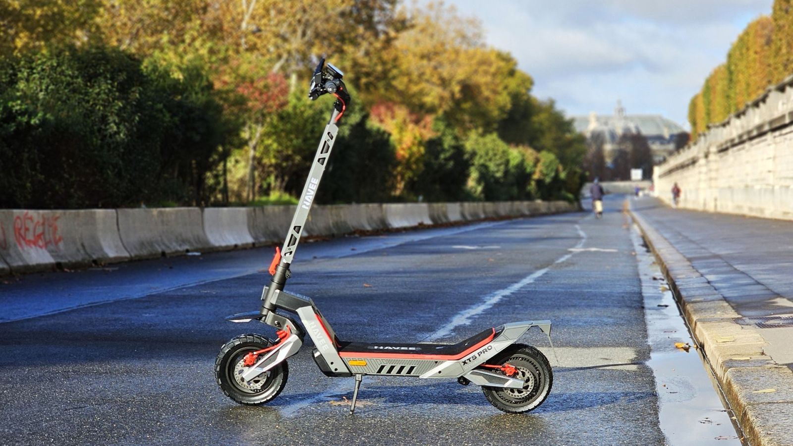 On a testÃ© la Navee XT5 Pro, une trottinette Ã©lectrique au look agressif et des pneus de 12...