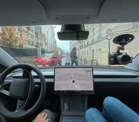 Test Tesla FSD à Paris // Source : Frandroid