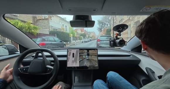 Test Tesla FSD à Paris // Source : Frandroid Test Tesla FSD à Paris // Source : Frandroid