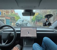Test Tesla FSD à Paris // Source : Frandroid