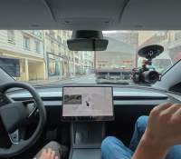 Test Tesla FSD à Paris // Source : Frandroid