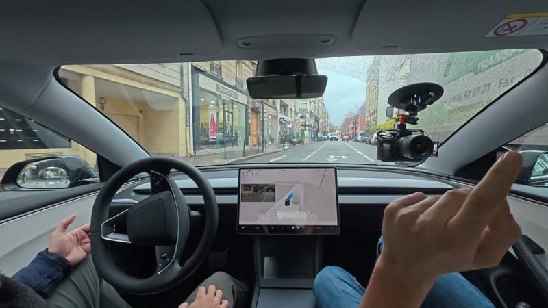 Bonne nouvelle en Europe&nbsp;: le FSD arrivera sur les «&nbsp;vieilles&nbsp;» Tesla (mais avec une subtilité)