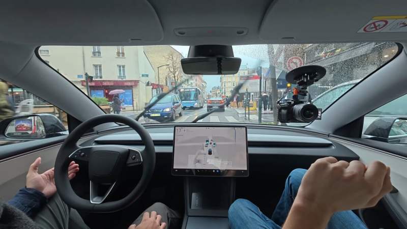 Ni la France, ni l’Allemagne : Tesla déploie sa conduite autonome FSD dans ce pays européen inattendu