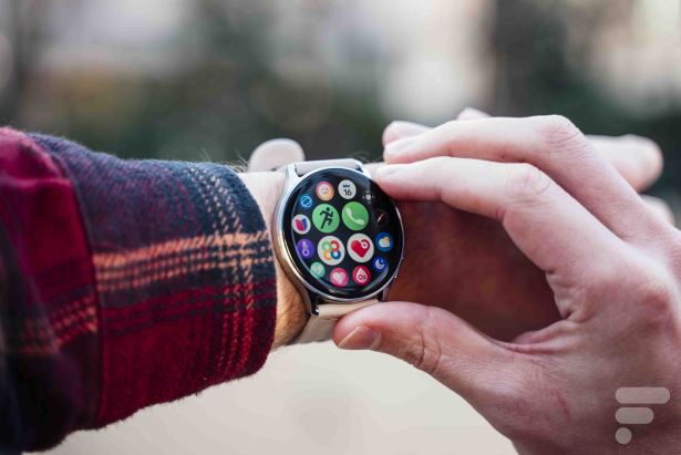 La OnePlus Watch Lite // Source : Chloé Pertuis - Frandroid