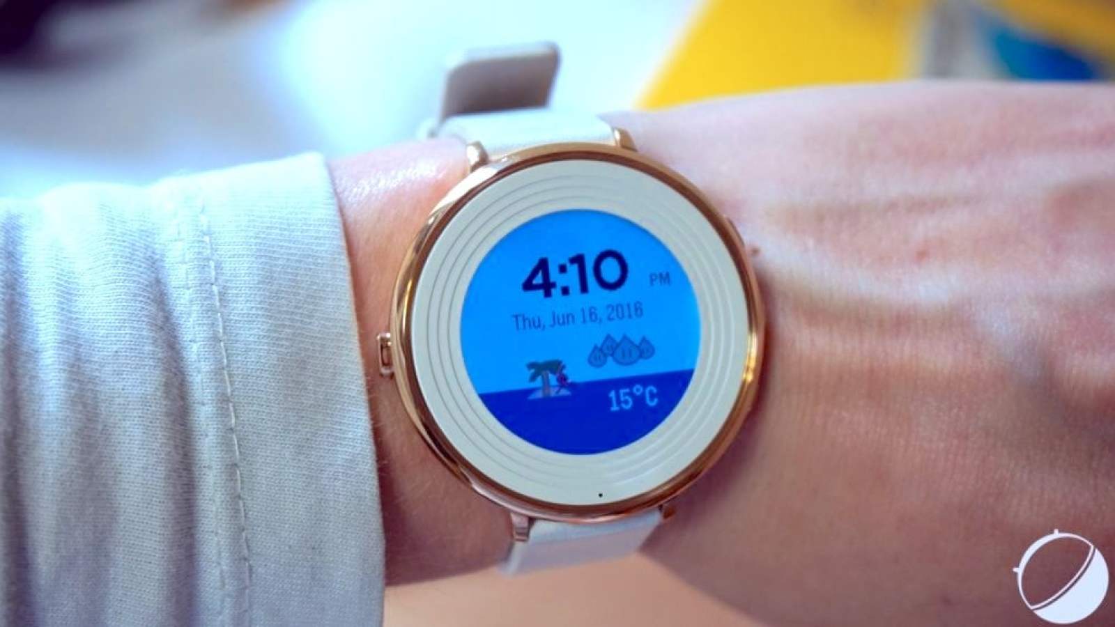 Pebble tease une nouvelle montre ronde : le retour inattendu de la Time Round se prÃ©cise pour le...