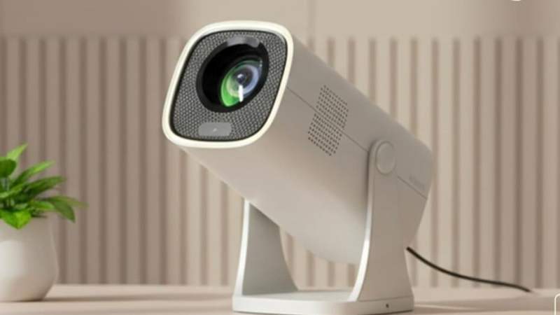 Ce vidéoprojecteur Full HD de 80″ est le parfait compagnon pour vos soirées ciné de Noël, surtout avec 50 € de moins