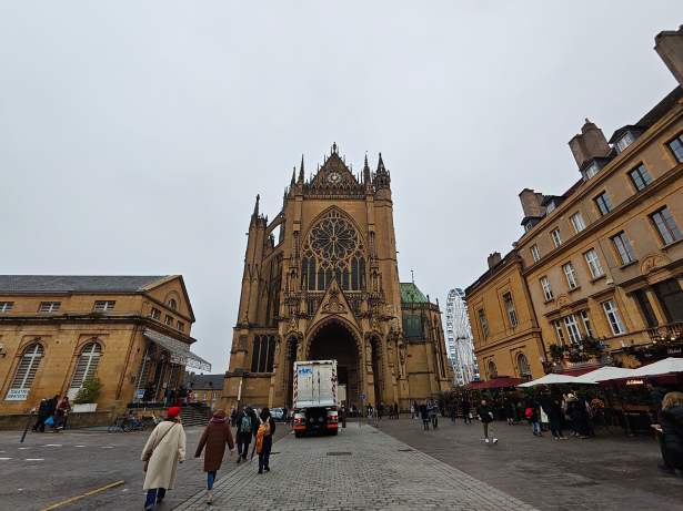 Poco F8 Pro Ultra grand-angle de jour (2)