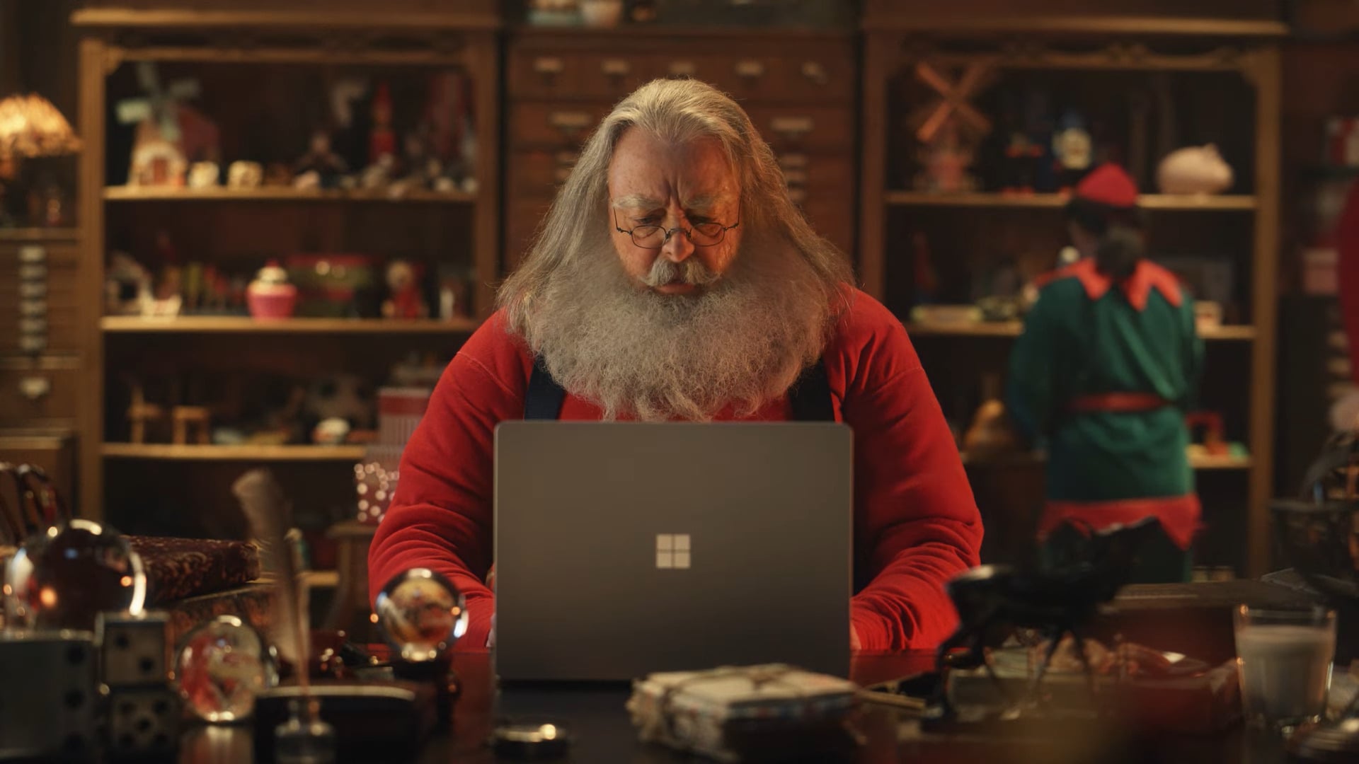 Le P&egrave;re No&euml;l dans la pub Microsoft pour Copilot