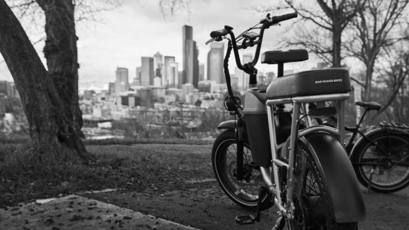 Rad Power Bikes au bord du gouffre&nbsp;: fermetures en chaîne et dernière chance de rachat