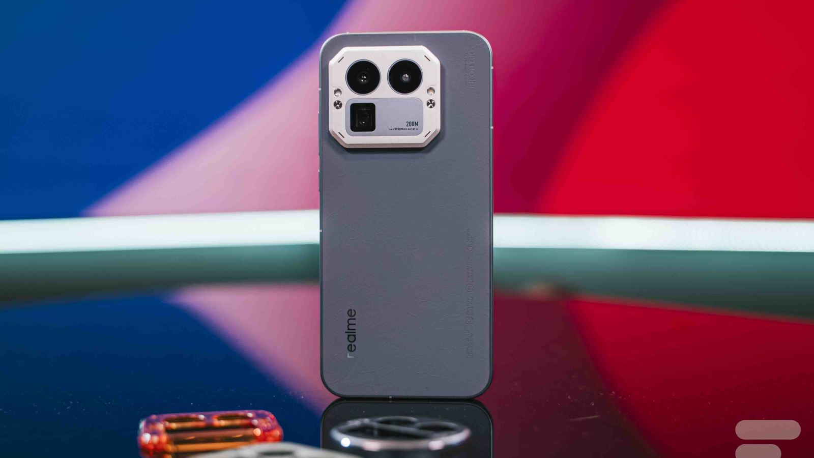 Nos premiers tests du Realme GT 8 Pro : un design audacieux au service dâ€™une photo...