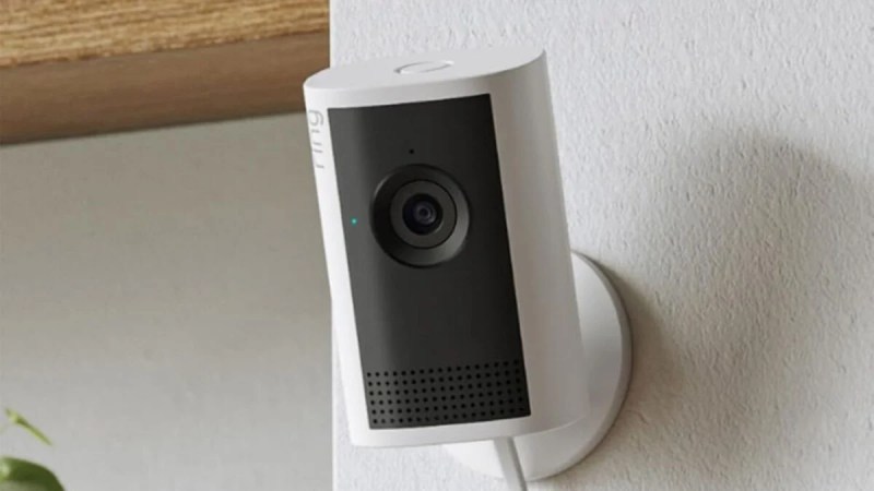 Les caméras Ring d&rsquo;Amazon transformées en outils de surveillance de masse&nbsp;? Cette simple publicité met le feu aux poudres