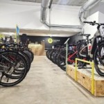 « Un vélo, ça s’essaie » : on a visité la nouvelle boutique de vélos électriques reconditionnés lancée par Rutile à Paris