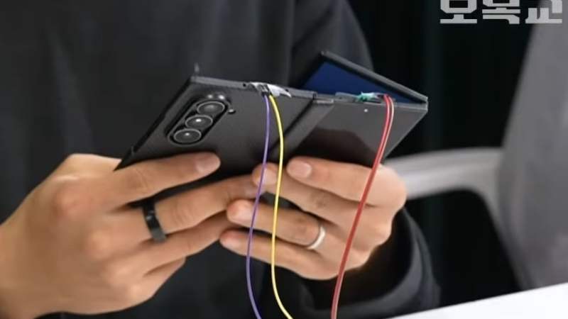 Ils ont plié le Samsung Galaxy Z TriFold pendant 8 jours et ses charnières n&rsquo;ont pas du tout aimé ça