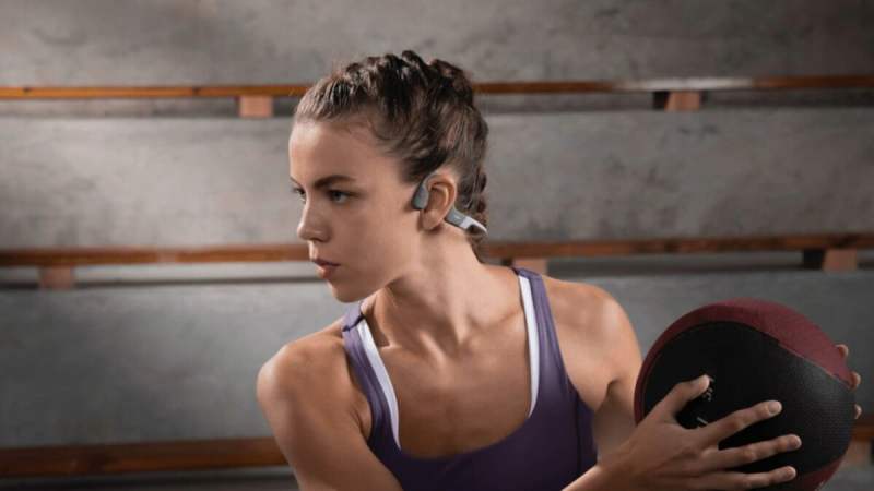 Le Shokz OpenRun, référence des casques à conduction osseuse pour le sport, voit son prix baisser de 28&nbsp;%