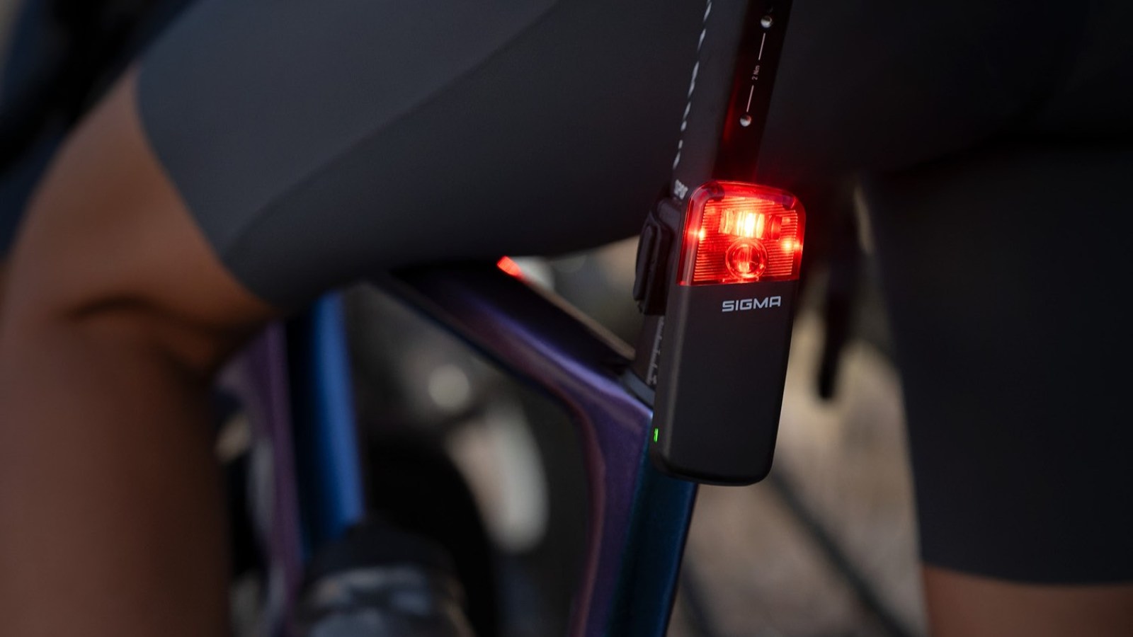 Ce radar vÃ©lo 2-en-1 avec Ã©clairage veut rivaliser avec les rÃ©fÃ©rences Garmin