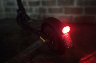 Xiaomi Electric Scooter 5 Plus éclairage arrière