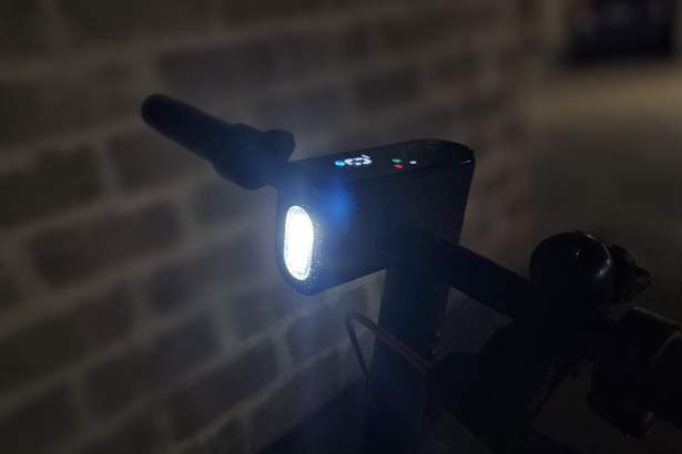 Xiaomi Electric Scooter 5 Plus éclairage avant