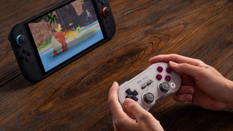 Cette manette polyvalente au look rétro style Super Nintendo est affichée à prix cassé