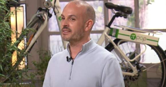 Adrien Lelièvre lors de l'émission "Qui veut devenir mon associé". // Source : M6/Pi-pop