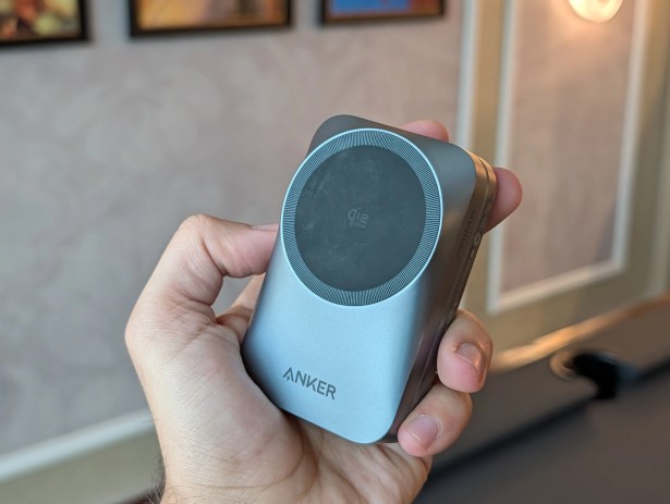 Anker Prime Wireless Charging // Source : Frandroid