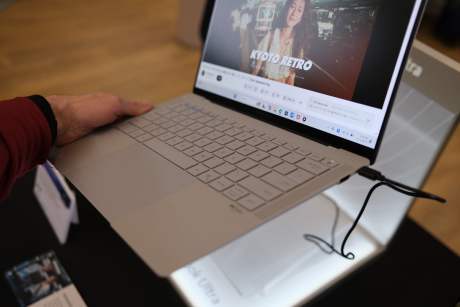 Asus ExpertBook Ultra-8