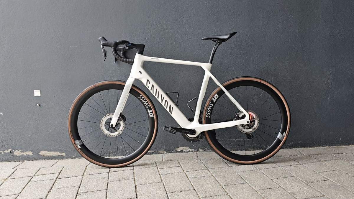 Canyon Endurace Onfly CF 8 vélo route électrique Eurobike 2025