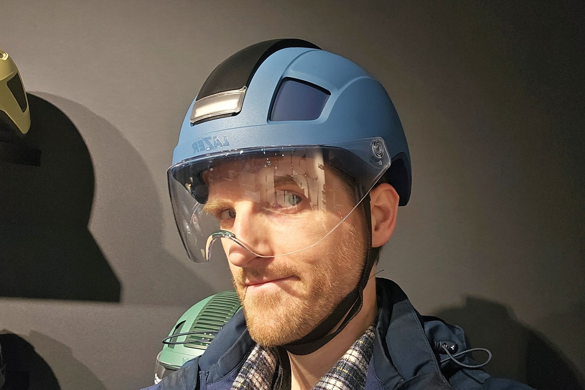 Casque v&eacute;lo Lazer Nova KinetiCore Velofollies