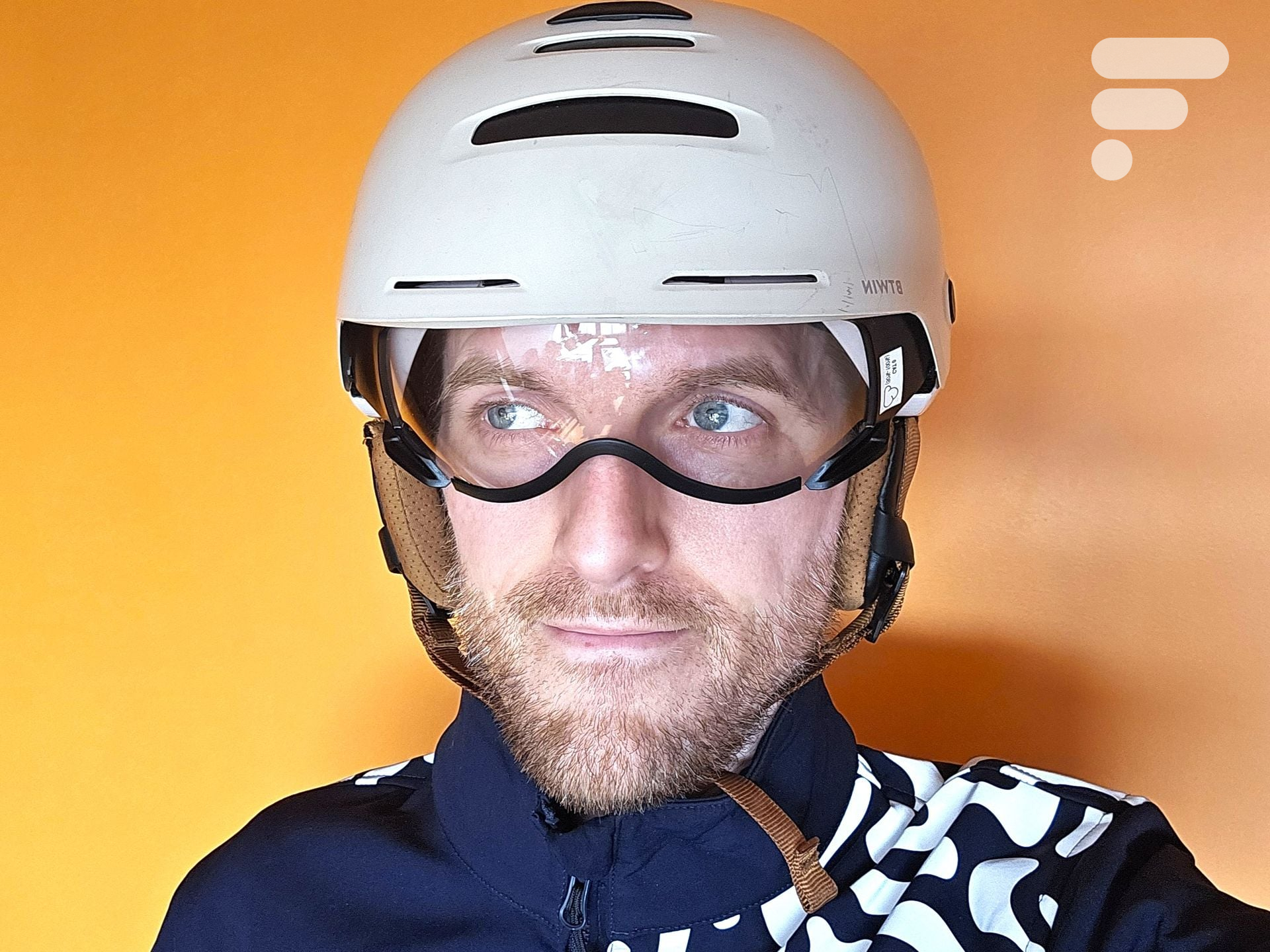 Casque vélo ville Btwin 900 avant visière