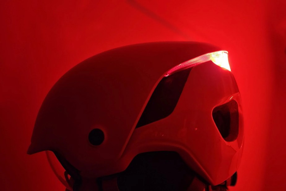 Casque vélo ville Btwin 900 éclairage latéral